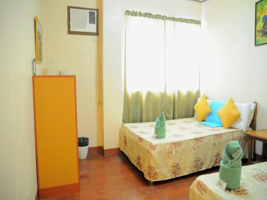 Double Executive Room (1 Double Bed & 1 Single Bed)