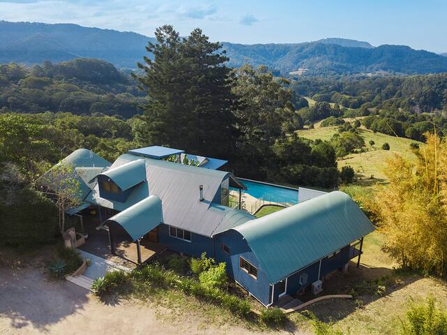 ‘Eagles Nest’ Best Views in Byron Bay Hinterland gallery image 4