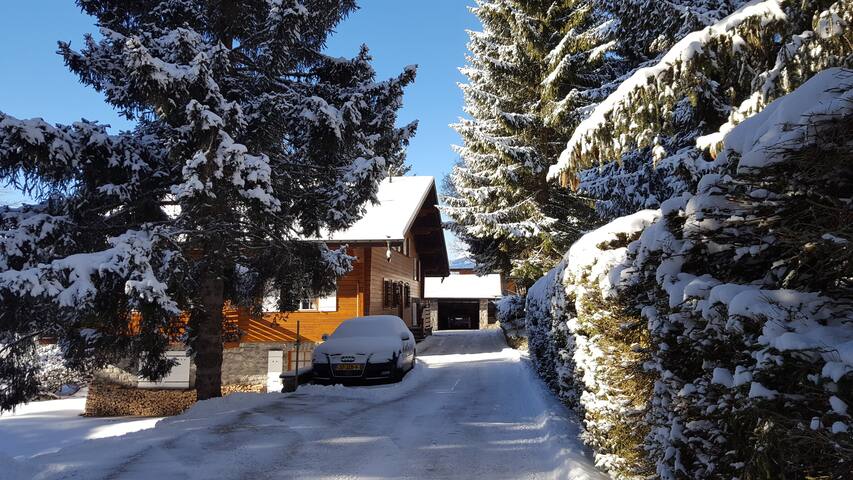 Lovely Chalet Villars ski-golf-bike 6-14P flexrate gallery image 5