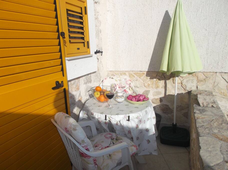 Furnished terrace