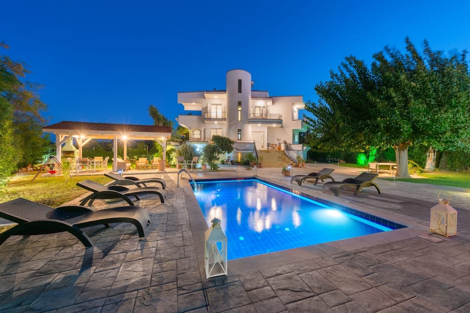 Giovanni Pool Villa Sandy beach 50 m away — photo 1