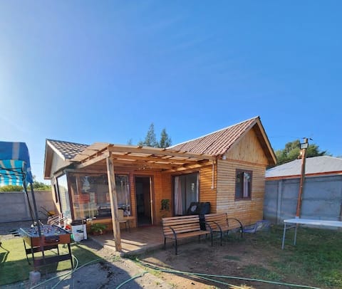 Cabaña con Piscina y Tinaja caliente