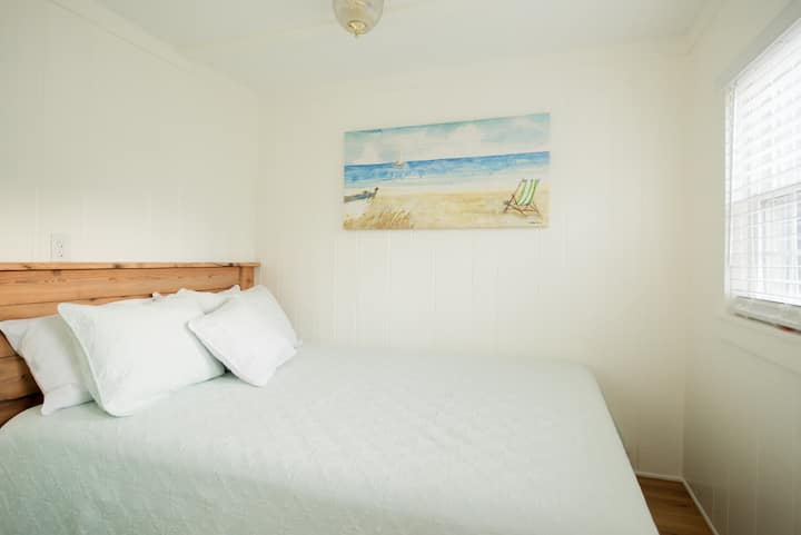 ห้องนี้มีแสงแดดยามเช้าที่สวยงาม