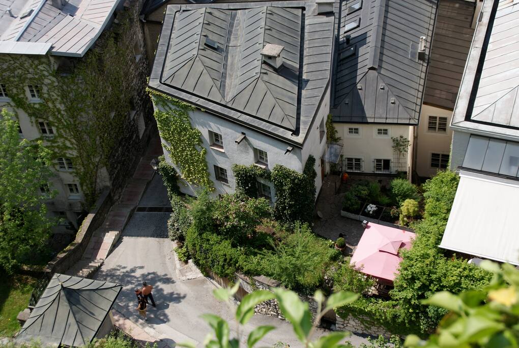Living at Kapuzinerberg Top 4 Apartments for Rent in Salzburg, Land