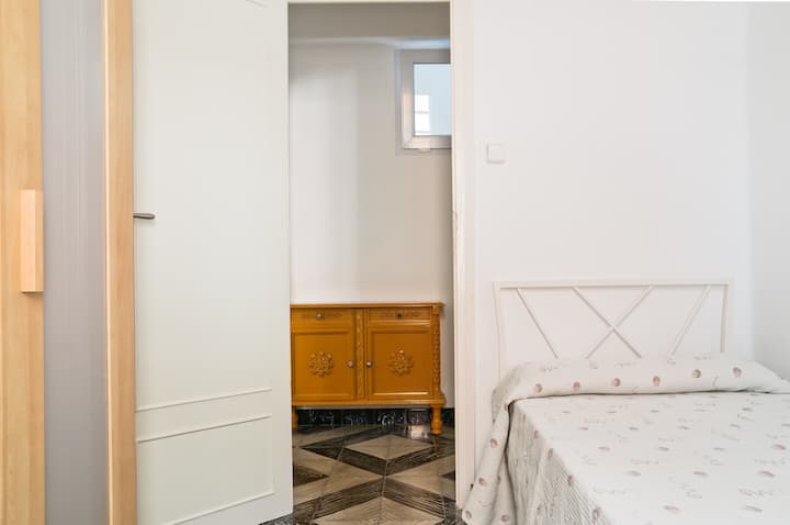 Спална соба 1. (190 см x 90 см)