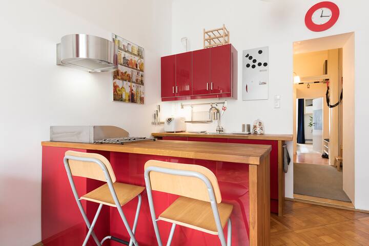 !FINAL $ FOR 2! MIKE's central beautiful apartment