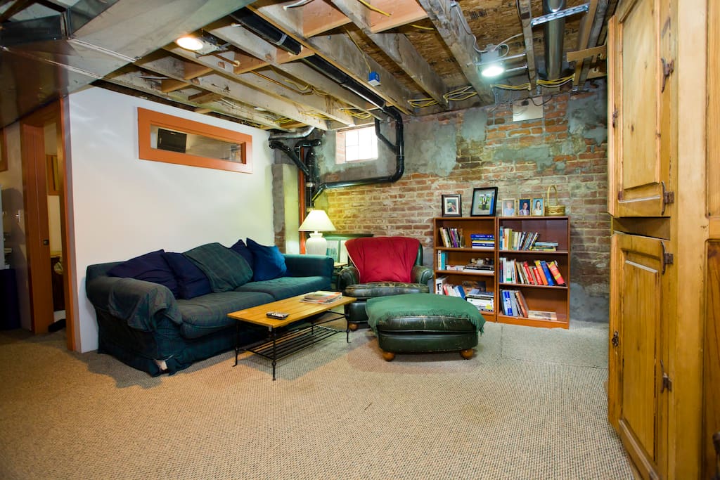 Den adjoining guest bedroom -also available for your use. Couch can be used for additional person to sleep on.