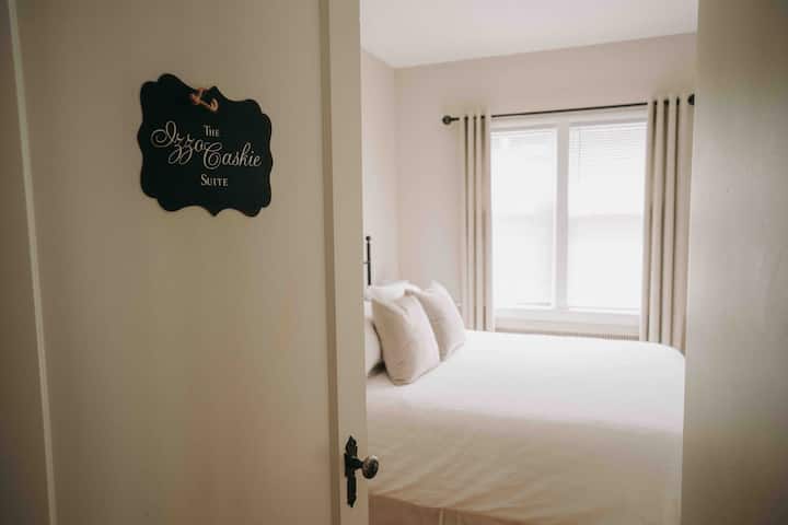 Dhoma e dytë e gjumit me krevat dopio "queen" 