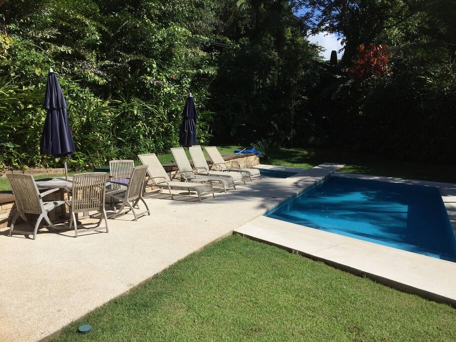 Piscina e Jacuzzi