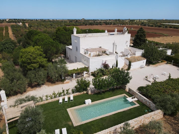 Masseria Le Cerase Stunning Masseria with Pool Villas for Rent in