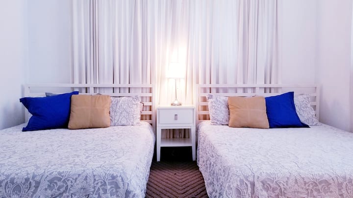 Užite si dve manželské postele v spálni