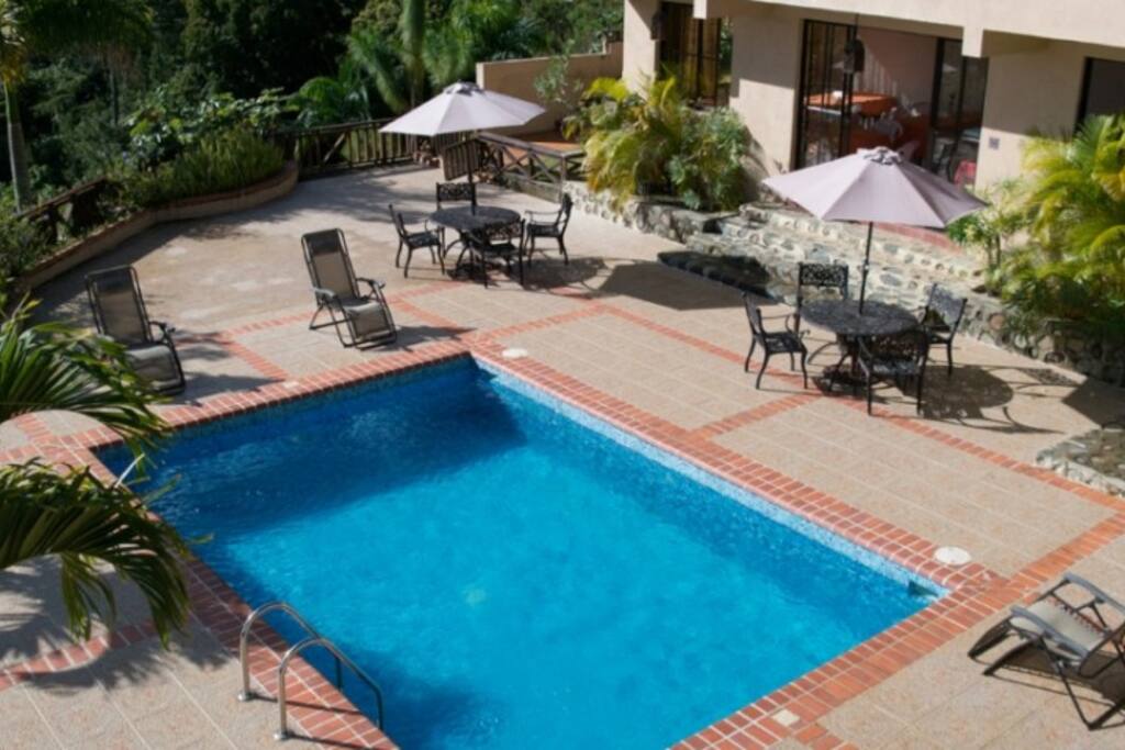 Piscina de 4 pies de profundidad