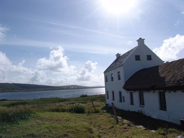 Seaside Thatched Cottage Co Donegal Cottages For Rent In