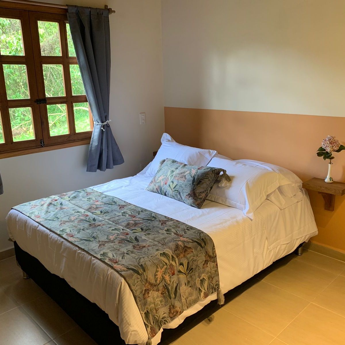 ห้อง 1 พร้อมห้องน้ำ