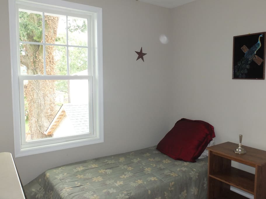 Small guest room