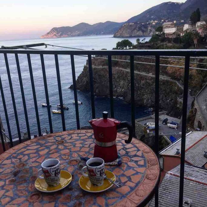 Breakfast in the morning from the terrace of the Open Mind Apartment