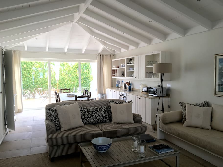 Living Room/Kitchen