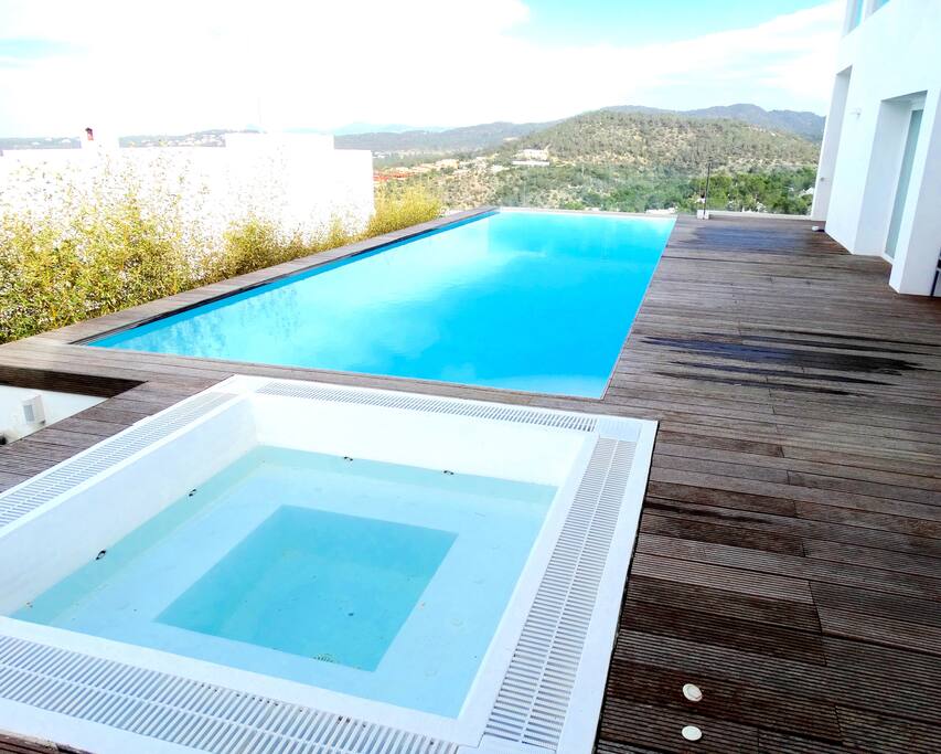 JACUZZY Y PISCINA