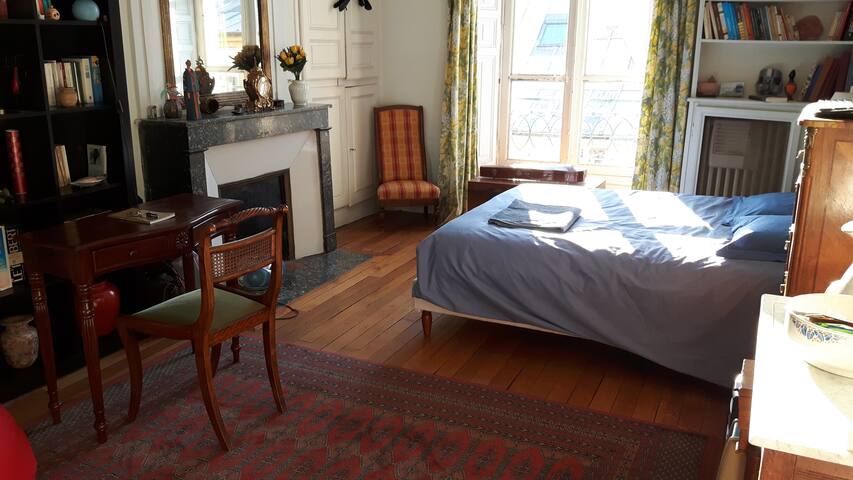 Rooms with breakfast near the castle
