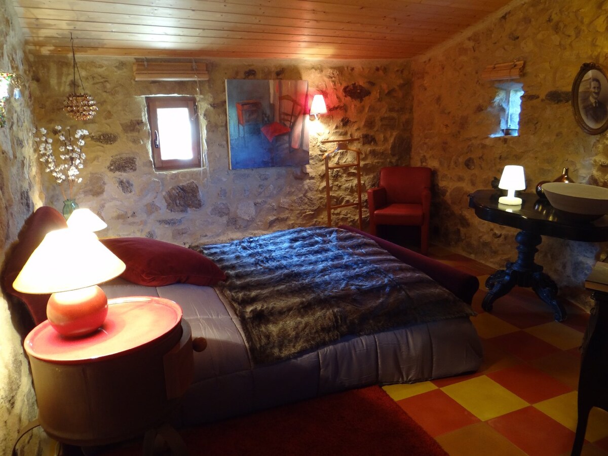 غرفة النوم 2