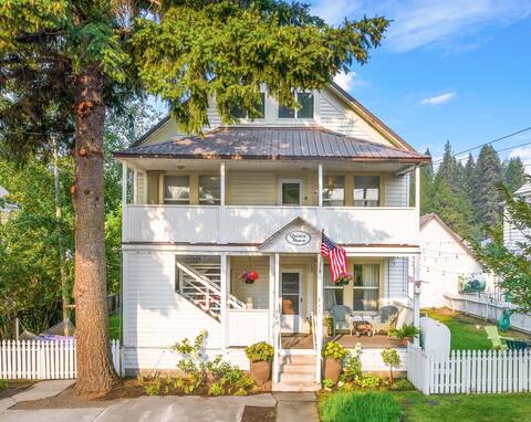 Quincy House Upper Unit- Family Friendly Mill Home