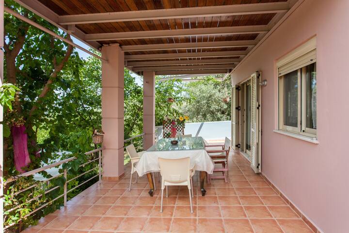 Private eco friendly villa gallery image 3