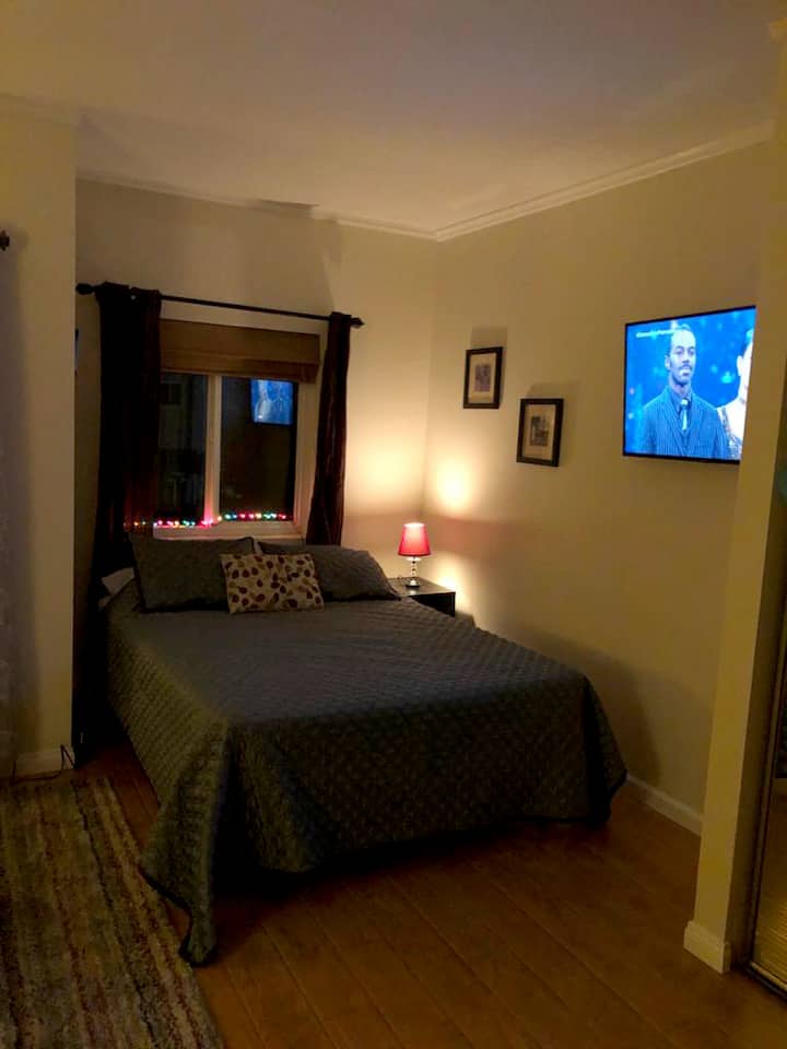 سرير وتلفزيون روكو