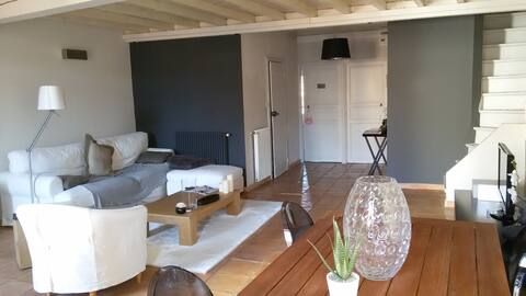 Large 2 room +mezzanine in heart of the old town