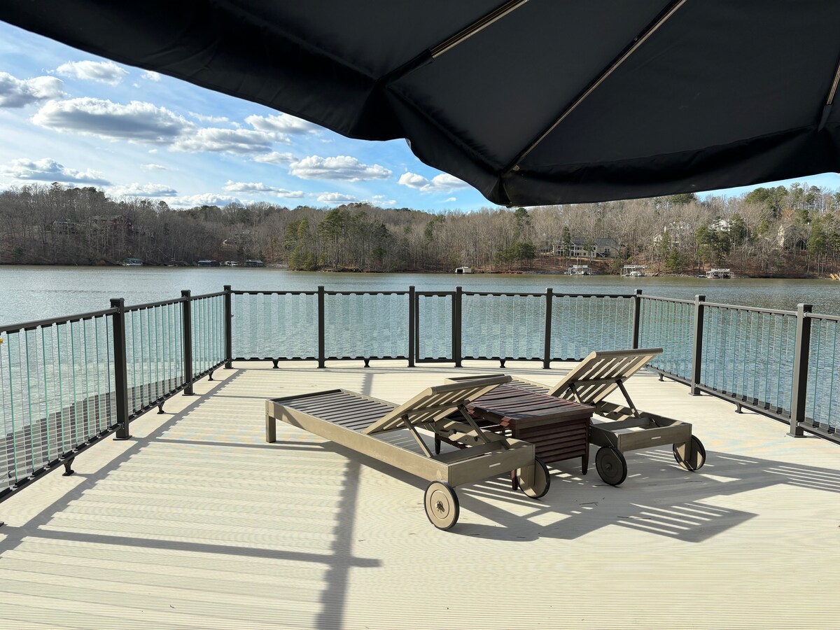 Lake house & dock.  Relax with friends & family.
