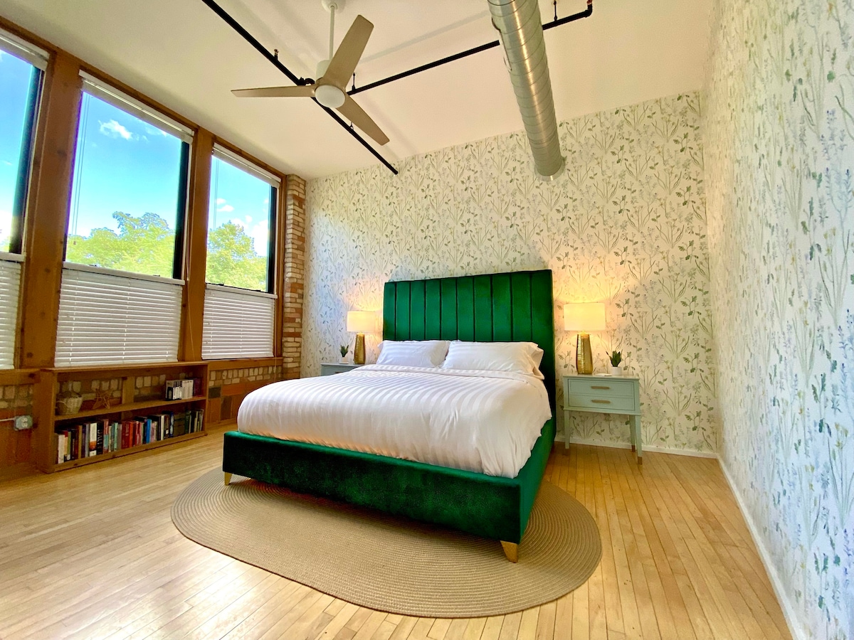 spálňa pre hostí s matracom Nest King