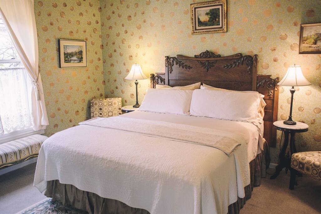 King Deluxe Room