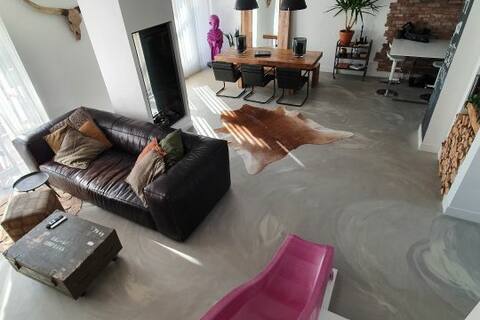 Spacious house with roof terrace near Amsterdam