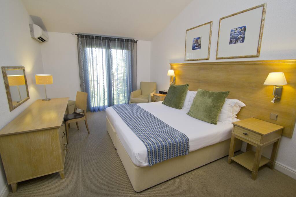 Le Club Mougins Master Bedroom