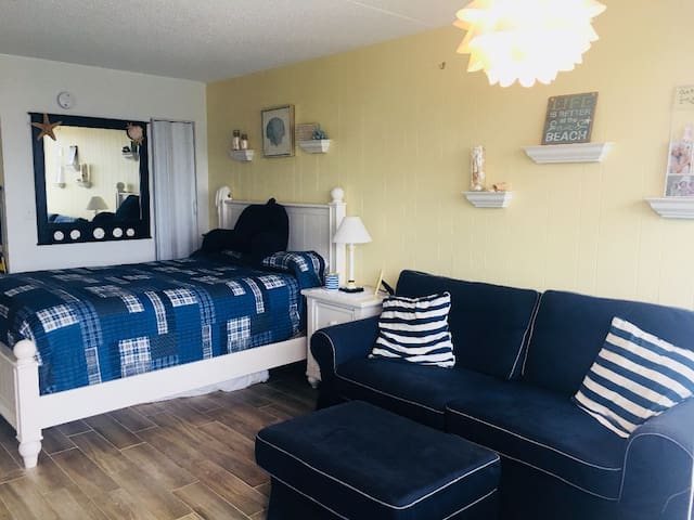 Immaculate condo in Ocean City, NJ