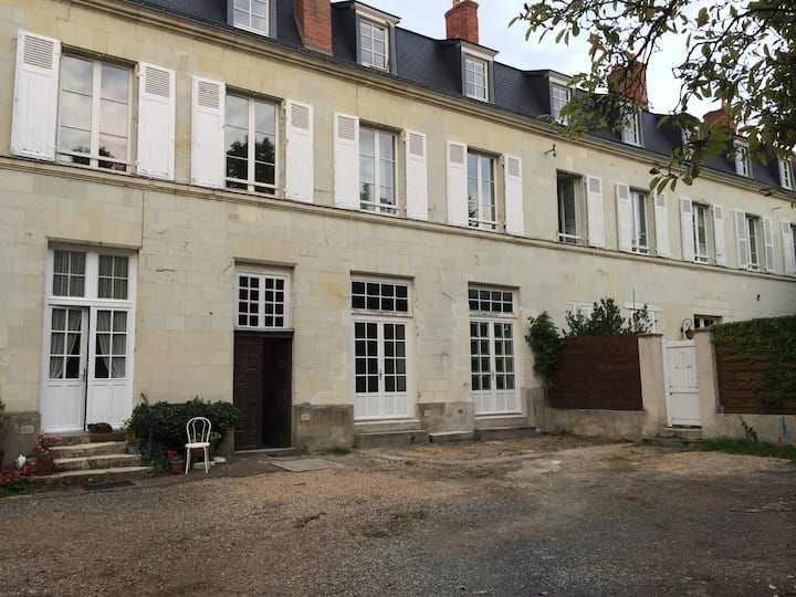 Charming Garden Gîte on the Banks of the Loire in the Center of Saumur