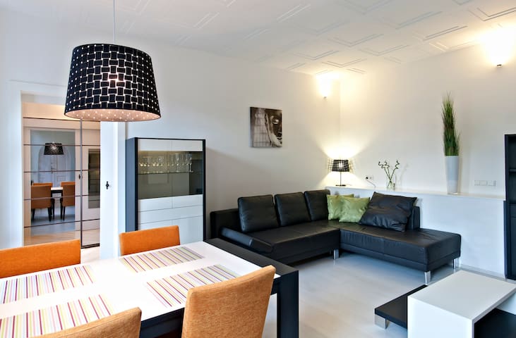 Central, quiet, bright