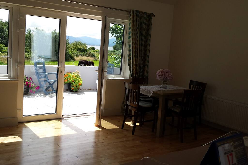 Dingle Peninsula living Cottages for Rent in Castlemaine, Kerry, Ireland