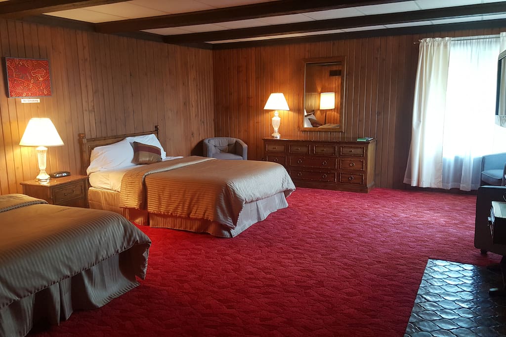 Room 2, overlooks the lake