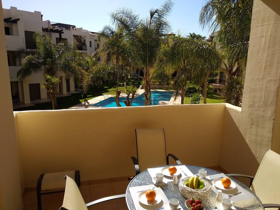 Terraza detalle desayuno