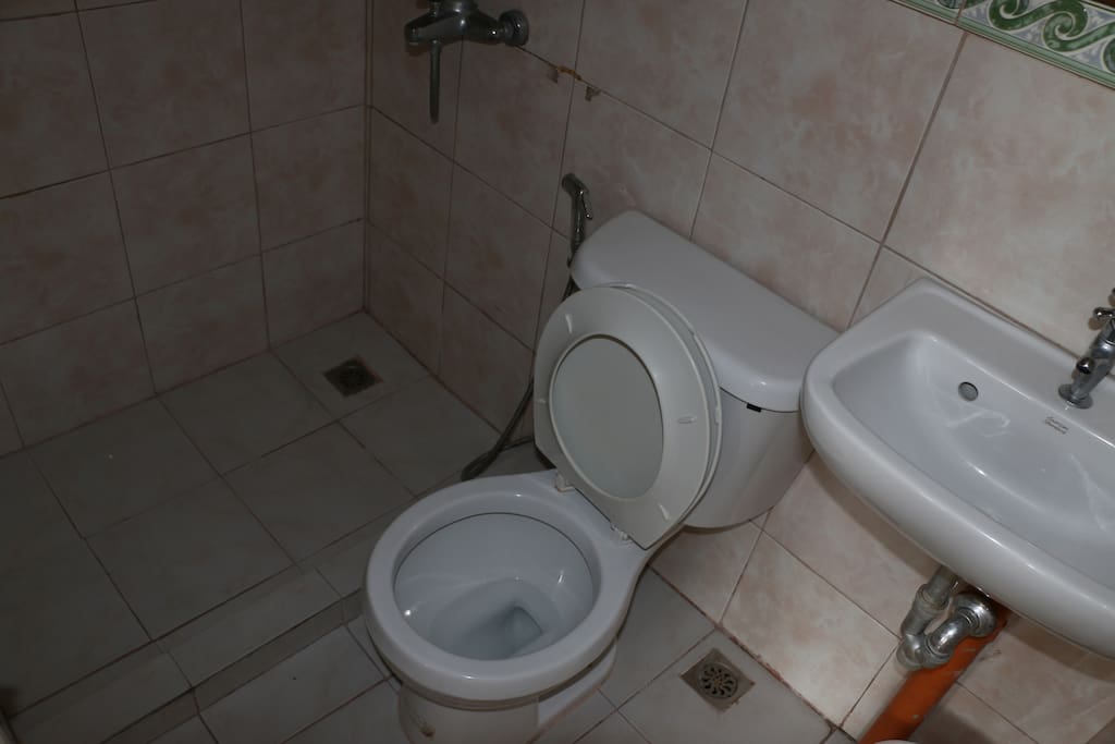 Bathroom 2