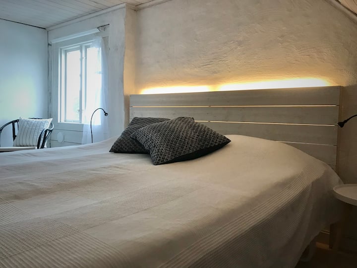 睡觉阁楼的双人床房