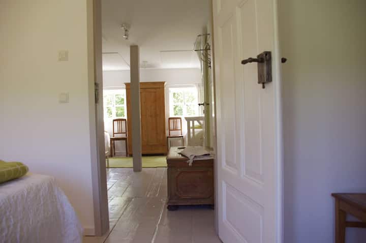Oben, blick ins Durchgangszimmer