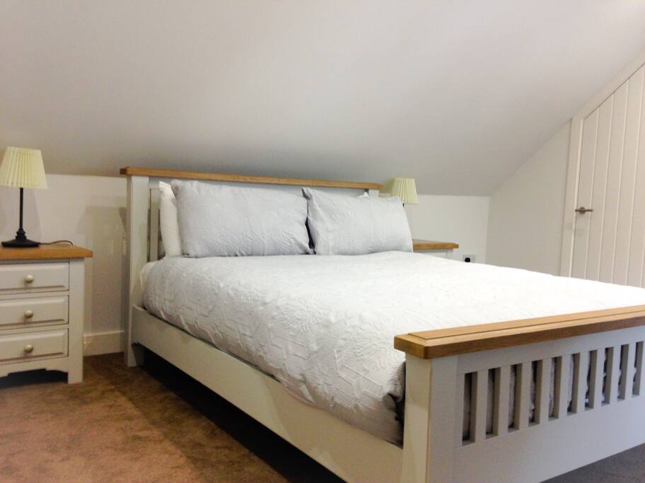 King size bed