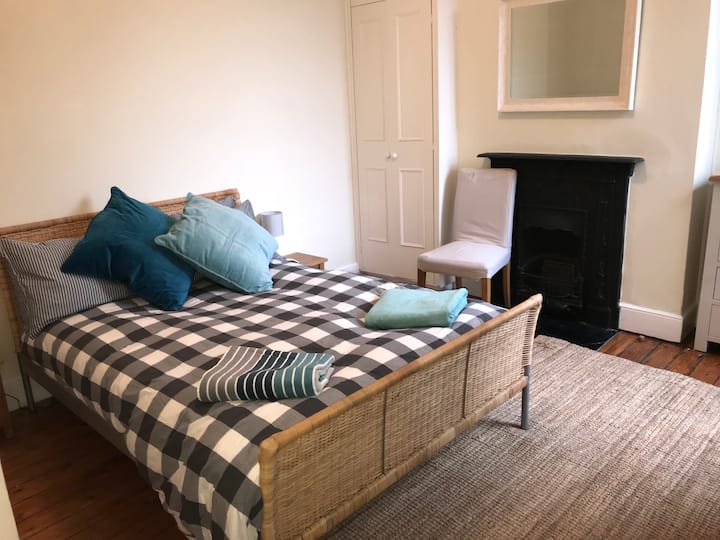 Dvokrevetna spavaća soba