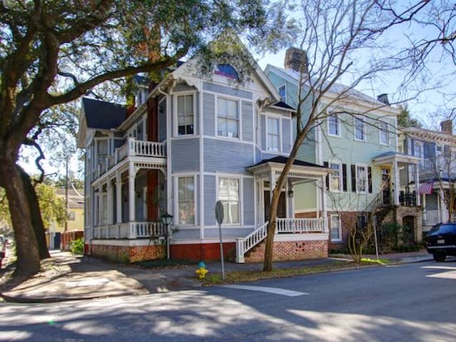 Mint Julep Vacation Rentals managed Airbnb listing 2