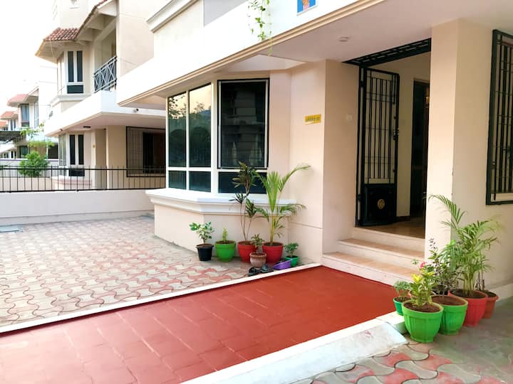A Deluxe Villa (4 Bedrooms)