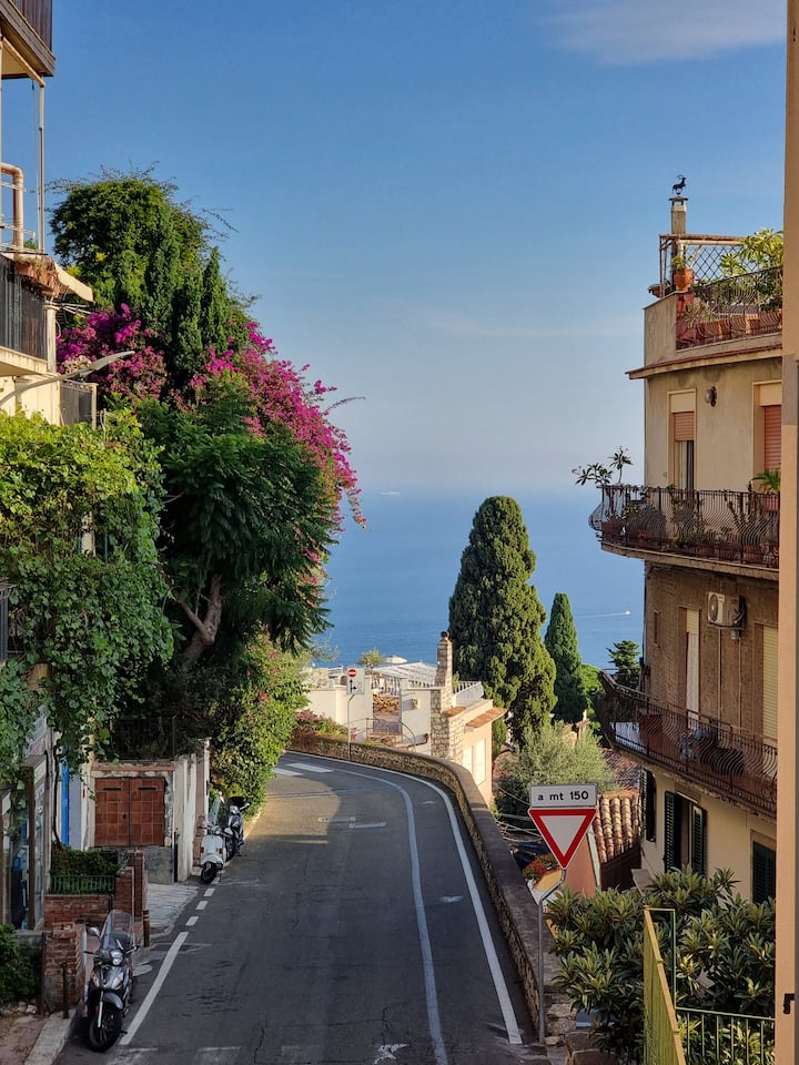 Casa Da Vinci -B- 60mq Terrace Apartment - Taormina