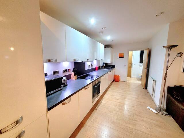 Battersea Power Station Suite gallery image 5