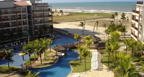PORTO DAS DUNAS-CONDOMINIO LIVING - Frente Mar