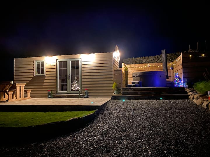 Gwenlli Shepherds Hut photo 2